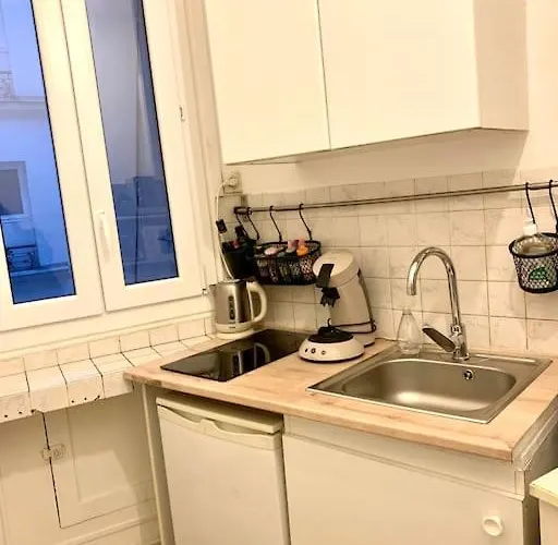 Full House Canal Saint-martin * パリ